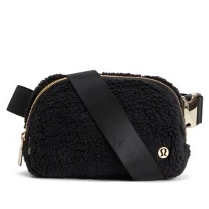 Lululemon Crossbody